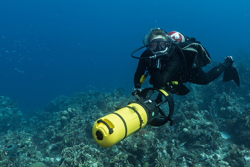 emi-industries-served-marine-oceanographic