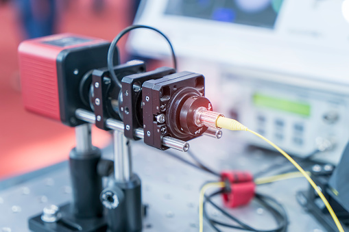 emi-industries-served-optical-instruments-photonics